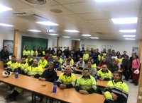 Trabajadores de Cemex advierten de que no hay "garantía" de recolocación y de que están "en la calle"