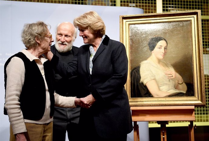 Return of a Nazi looted painting in Berlin