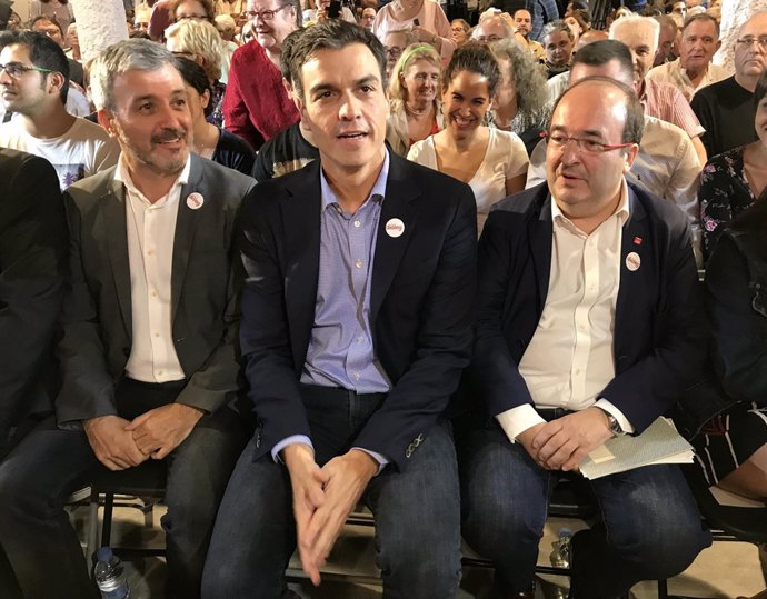 Jaume Collboni (PSC), Pedro Sánchez (PSOE) y Miquel Iceta (PSC) 