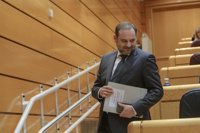 Ábalos señala que el PP tiene que decir qué comparte con Vox y asegura que "tiene ganas de comprarle" propuestas