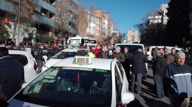 Concentración de taxistas contra las VTC