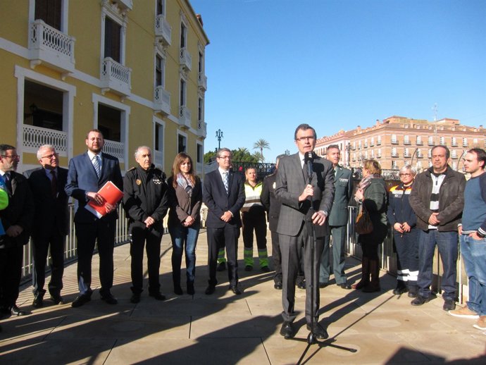 El alcalde Ballesta ofrece con su equipo datos Navidad