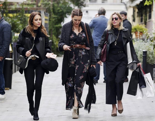 Paula Echevarría y sus amigas