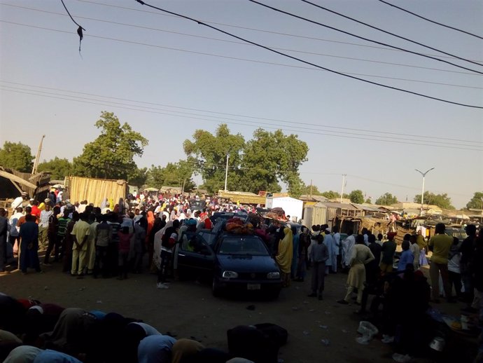 Desplazados de Baga por los combates con Estado Islámico llegan a Maiduguri