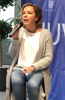 Adela Martínez-Cachá