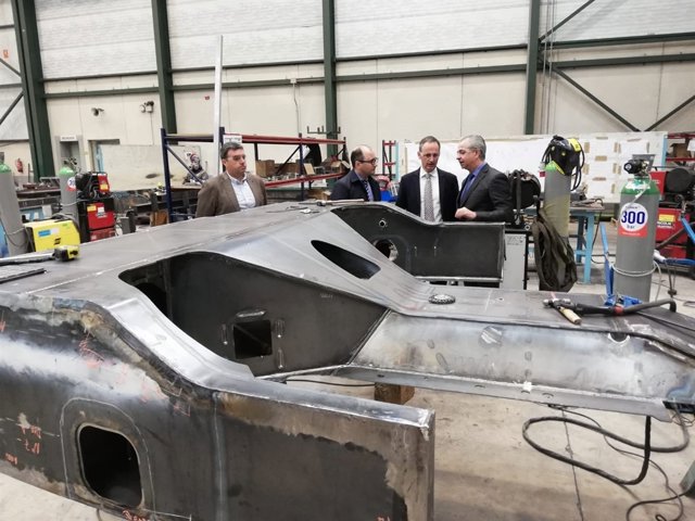 Una empresa de Cartagena, la primera de la Región en construir cajas de vagones de tren