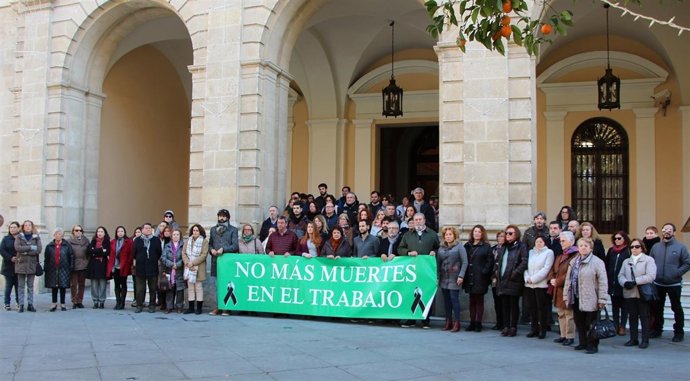 Concentración por el primer accidente laboral mortal de 2019