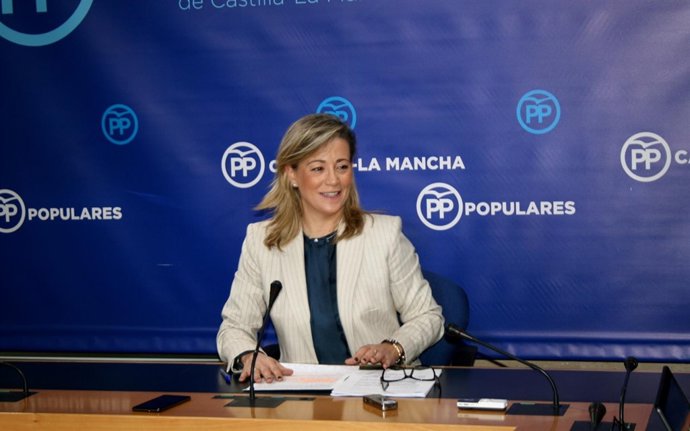 Gpp Clm (Cortes De Voz Y Fotografía) Rueda De Prensa De Lola Merino