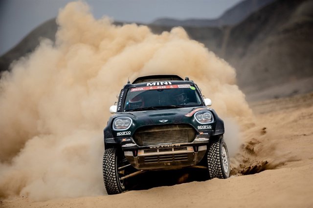 El piloto español Joan 'Nani' Roma (Mini), en el Dakar 2019