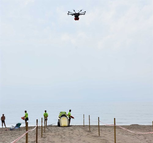 DRon en la playa de Fuengirola