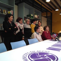 Feministes en Accio en rueda de prensa