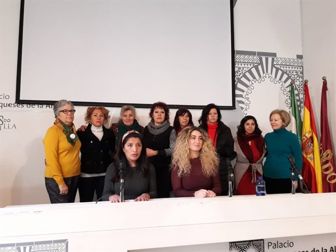 Mujeres de colectivos feministas de Sevilla