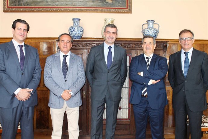 Firma del convenio entre Fedeto y la DIputación de Toledo