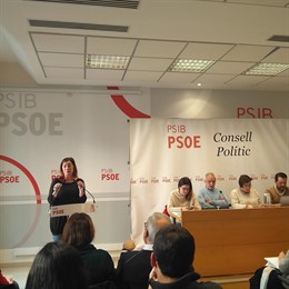 La secretaria general Francina Armengol en el consejo político del PSIB PSOE