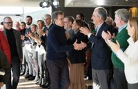 Feijóo insta a PSOE y Podemos a decir "por qué ahora resulta que Alcoa no tiene futuro"