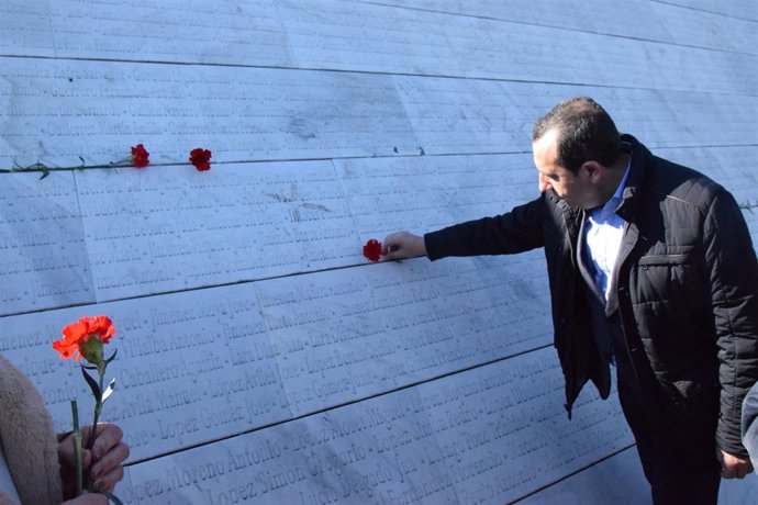 Jose Luis Ruiz Espejo en homenaje Memoria Historica