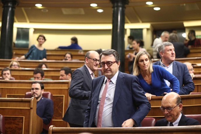 Aitor Esteban y los diputados del PNV 