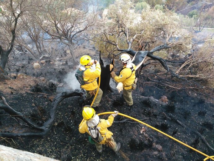 El Ibanat crea bolsines para trabajadores forestales y vigilantes