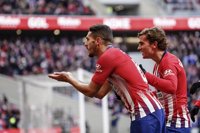 Griezmann mantiene arriba al Atlético
