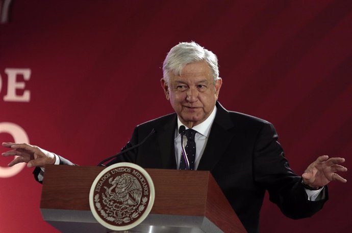 Obrador guarantees fuel supply in Mexico