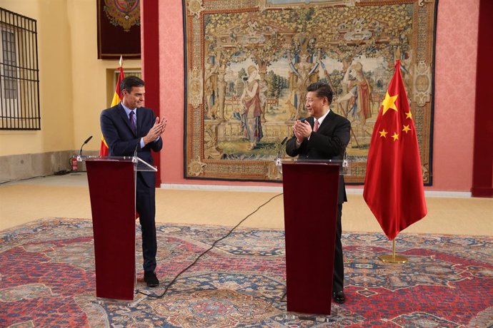 Pedro Sánchez y el presidente de China Xi Jinping presiden el encuentro del Cons