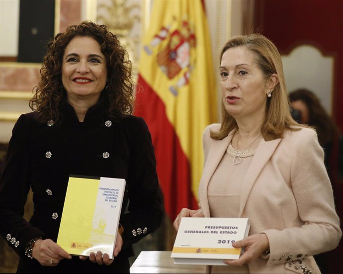María Jesús Montero lleva al Congreso los Presupuestos Generales del Estado
