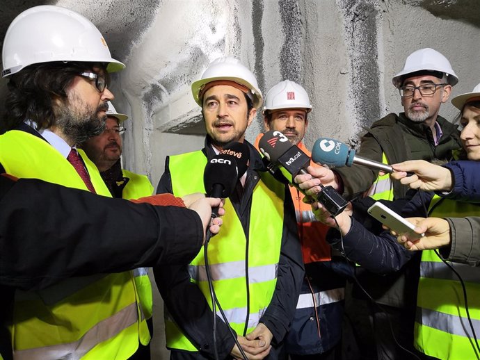 El Conseller Dami Calvet Visita Las Obras De La Estación De FGC De Provena