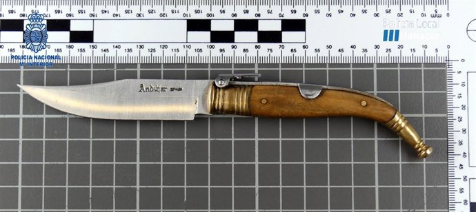 Arma con la que se realizó el apuñalamiento de Manacor