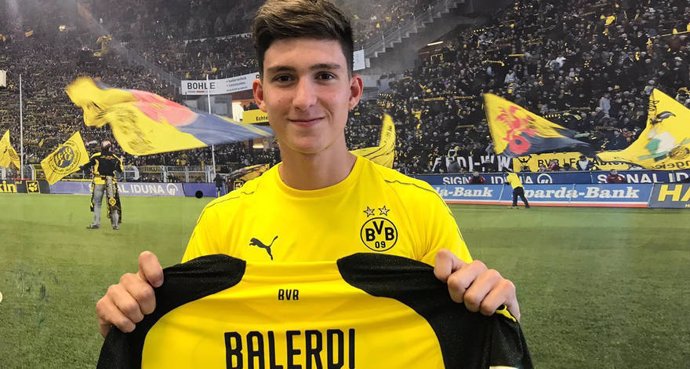 El Borussia Dortmund ficha al prometedor central argentino Leonardo Balerdi