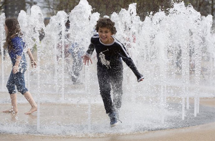 Niño corriendo