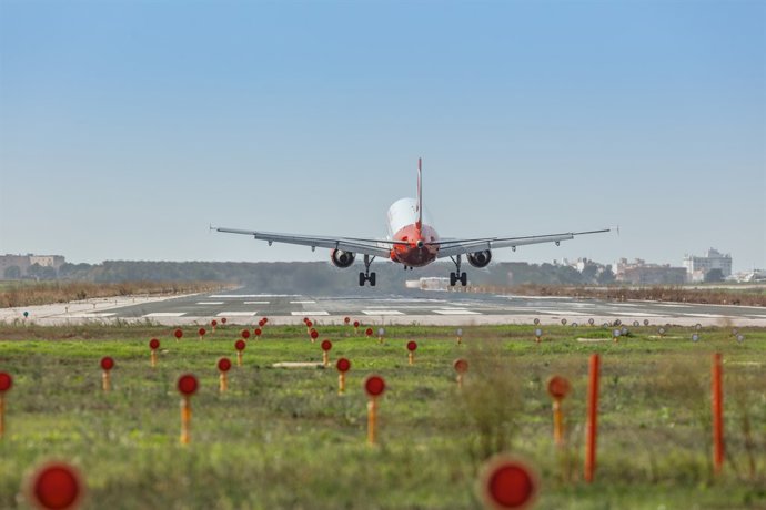 Avión aterrizando