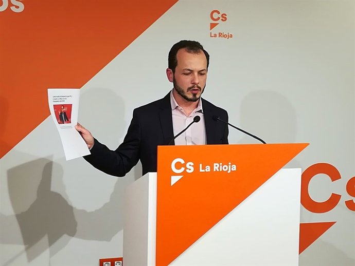 El portavoz autónomico de Cs La Rioja Pablo Baena en rueda de prensa