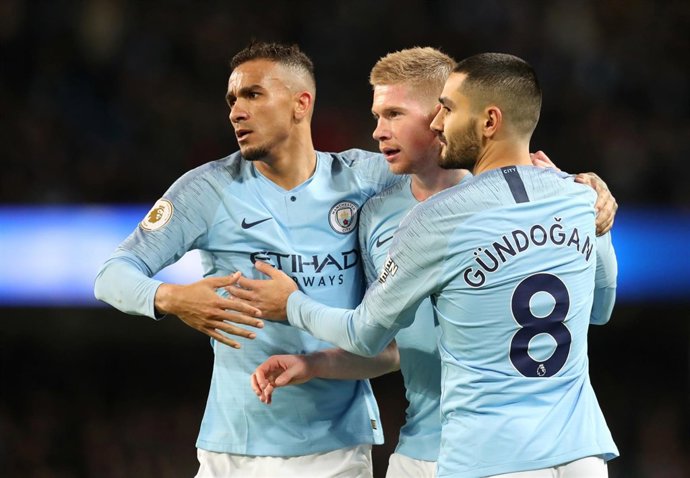 Manchester City Wolverhampton Kevin De Bruyne Danilo Gundogan
