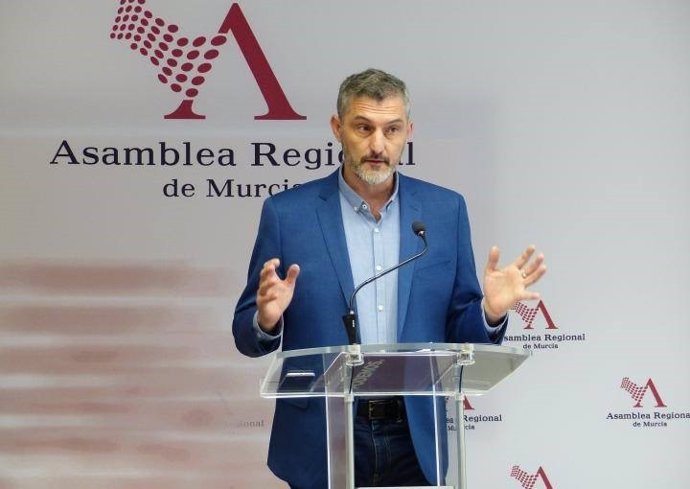 El secretario general de Podemos y portavoz en la Asamblea, Óscar Urralburu