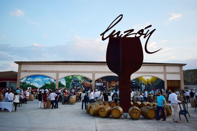 Actividad Música Entre Vinos Bodegas Luzón