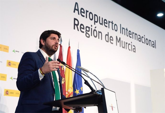 López Miras, durante la inauguración del Aeropuerto Internacional de la Región