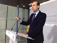 El PP lamenta que los PGEx 2019 consuman la "reedición del Pacto de la Corrala" y "no valen ni para llegar a abril"