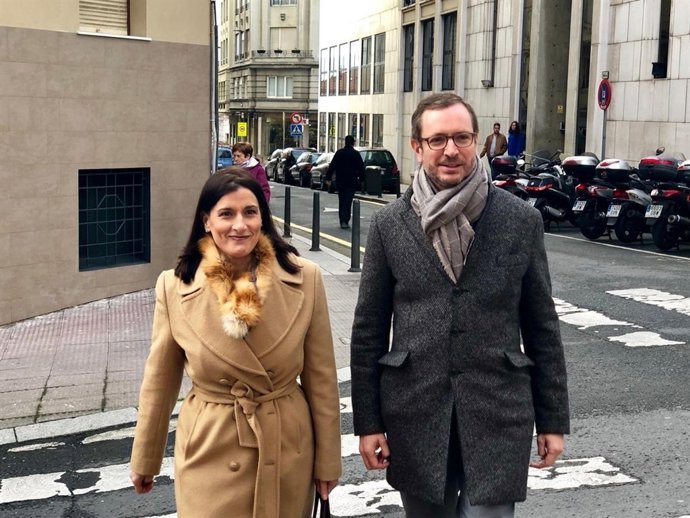 Maroto acompaña a la alcaldesa de Santander a la visita a la Cocina Económica