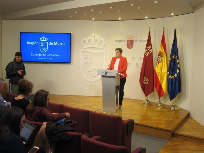 La portavoz del Gobierno murciano, Noelia Arroyo, en la rueda de prensa