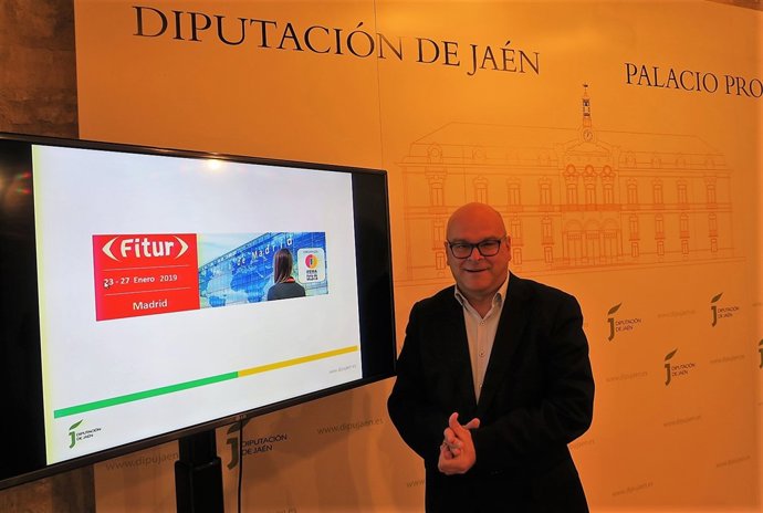 Manuel Fernández presenta la presencia de la provincia de Jaén en Fitur 2019.