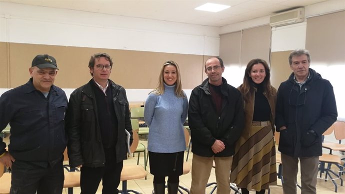 La alcaldesa de Alcalá de Guadaíra (Sevilla) visita el CEIP San Mateo