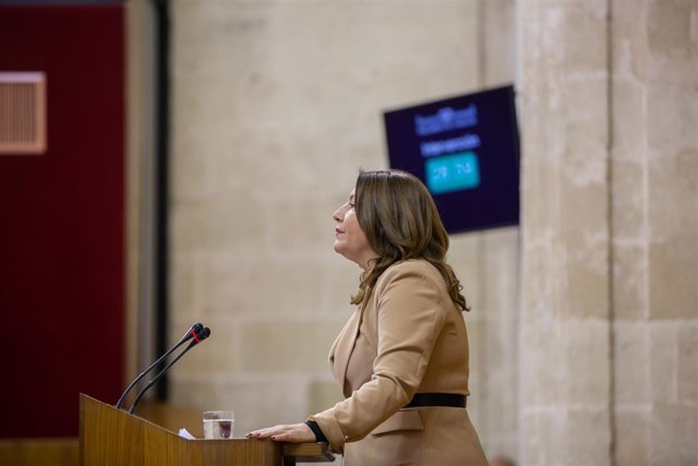 Carmen Crespo, portavoz parlamentaria del PP-A, durante el debate de investidura
