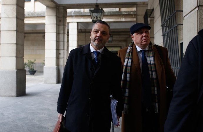 Mellet acude a la primera sesión del juicio en Mercasevilla