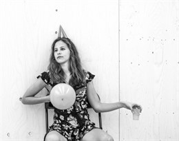 Imagen promocional de 'Vania'