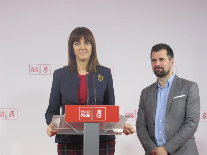 Rueda de prensa de Idoia mendia, junto a Luis Tudanca