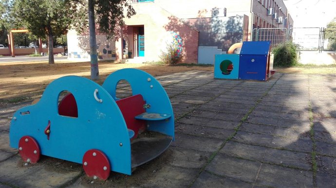 Estado del parque infantil del colegio