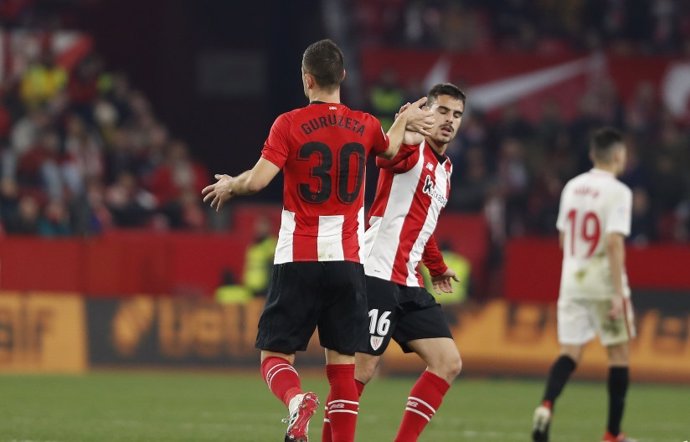 El Sevilla cae de nuevo ante el Athletic pero avanza en Copa