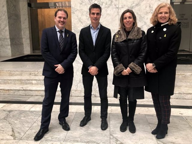 Romero y Bonavia (Acció), Matilde Villarroya y ngels Chacón (Generalitat)