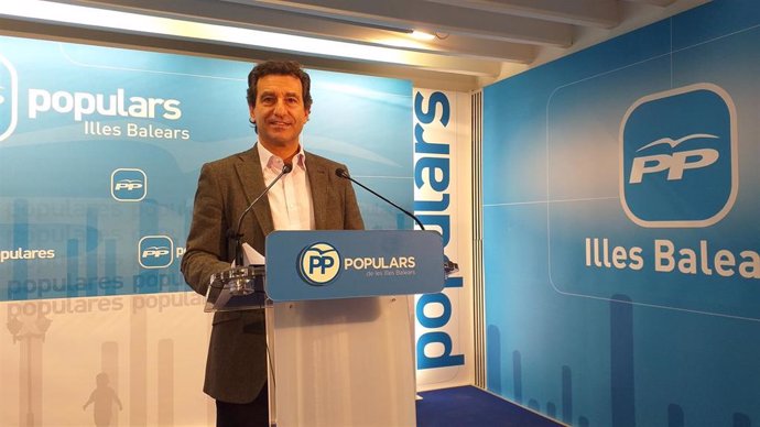 El presidente del PP, Biel Company, este jueves en la sede del PP