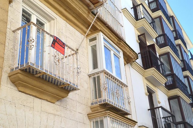 La reforma del alquiler provocará una subida del 15% de los precios, según recogen las agencias inmobiliarias